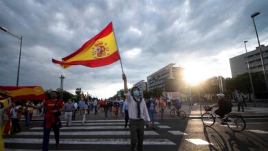 Las 'caceroladas' contra Sánchez se extienden desde Madrid a otras ciudades