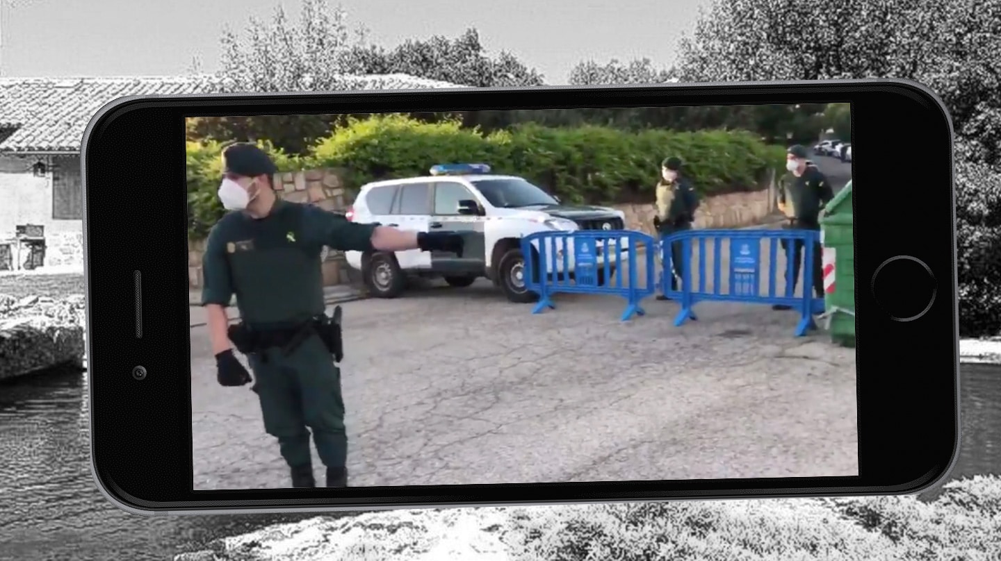 Despliegue de la Guardia Civil en las inmediaciones del chalé de Pablo Iglesias e Irene Montero en Galapagar (Madrid).