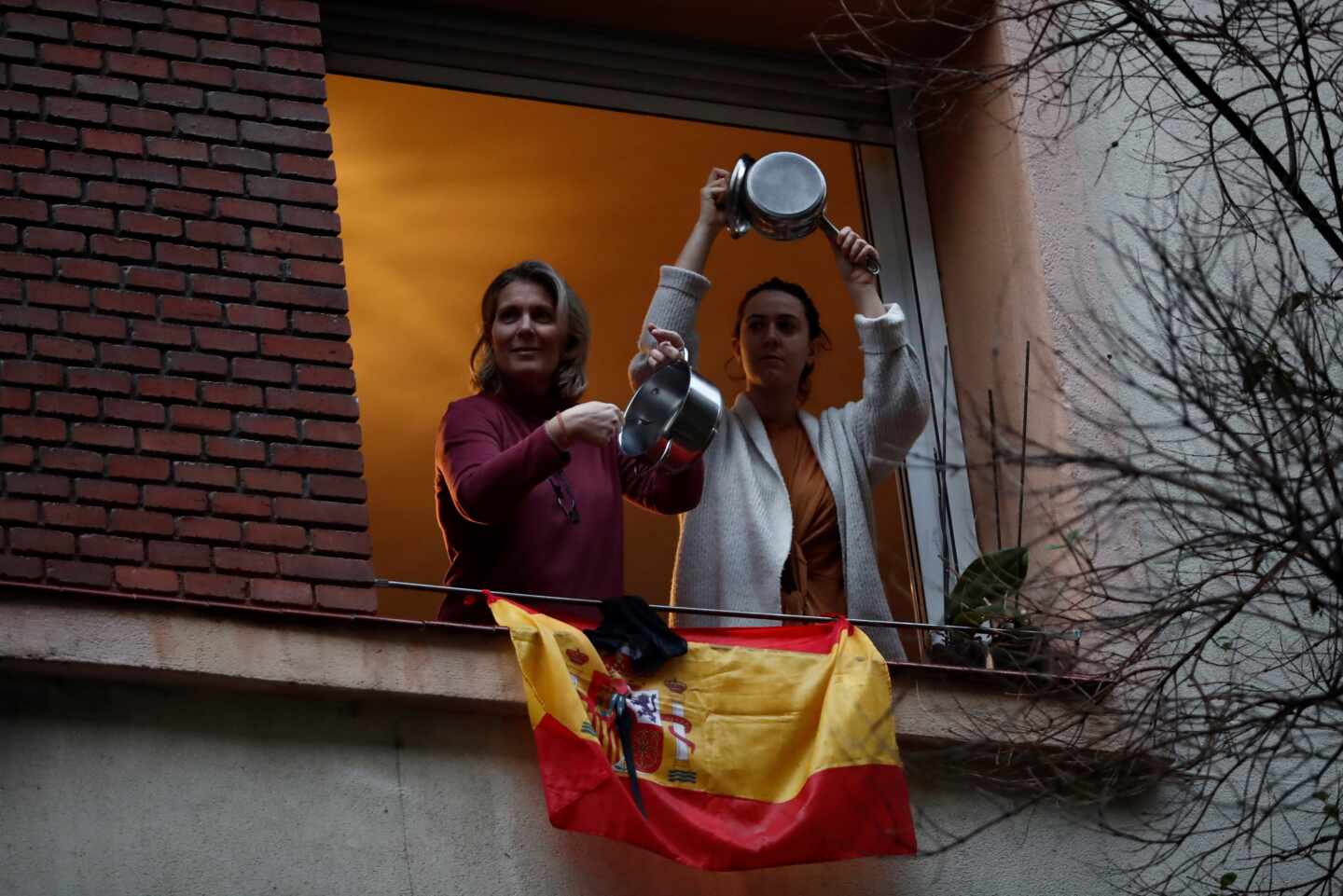 Crece la cacerolada en Madrid tras no pasar a la Fase 1