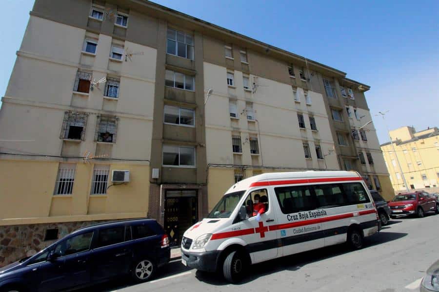 Ceuta pone bajo vigilancia policial a 121 contagiados en dos barriadas de la ciudad