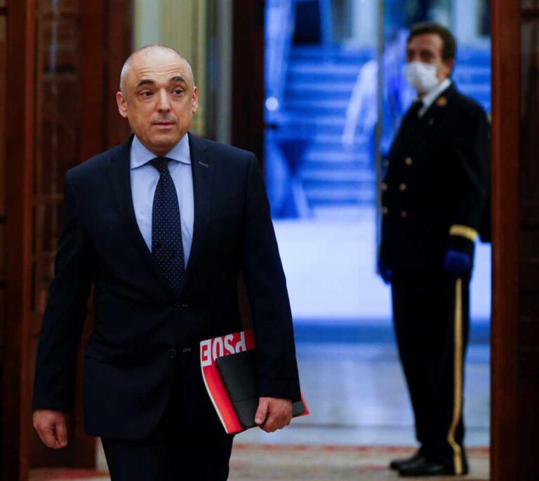 Simancas justifica el acuerdo con Bildu porque "el PP había dejado tirados a los españoles"