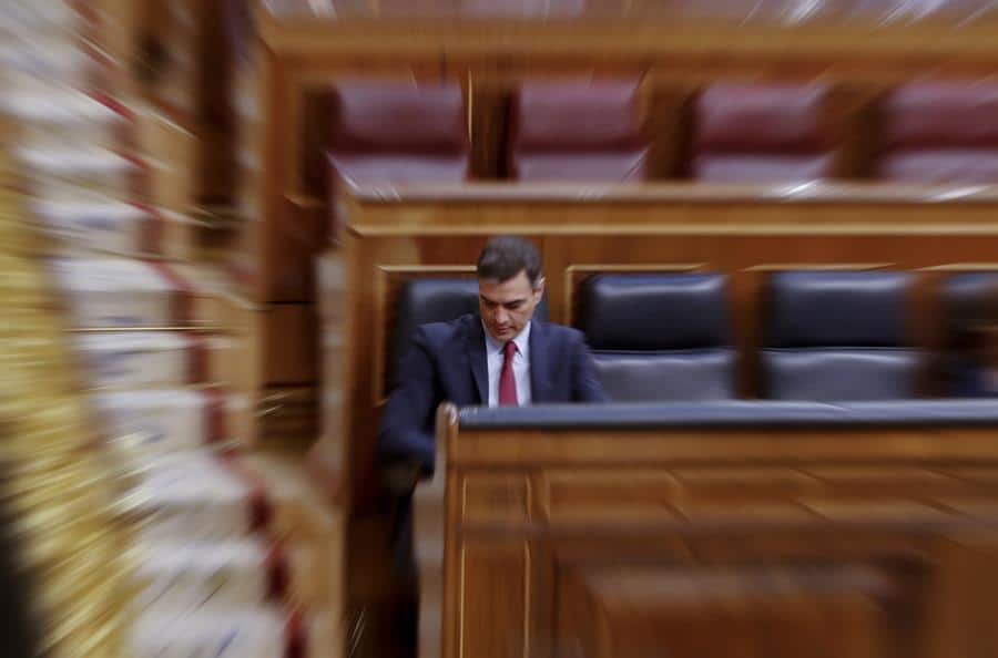 Intercambio de golpes en el Congreso: de los "antidemócratas" a las peticiones de dimisión