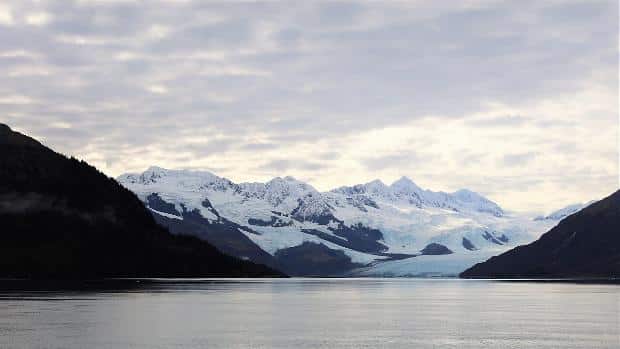 Amenaza de un gran tsunami en Alaska por deslizamientos de tierra