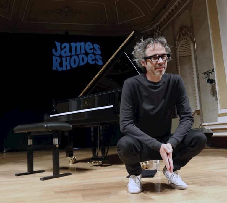 Doce vídeos de James Rhodes al piano para ponerle banda sonora a la cuarentena