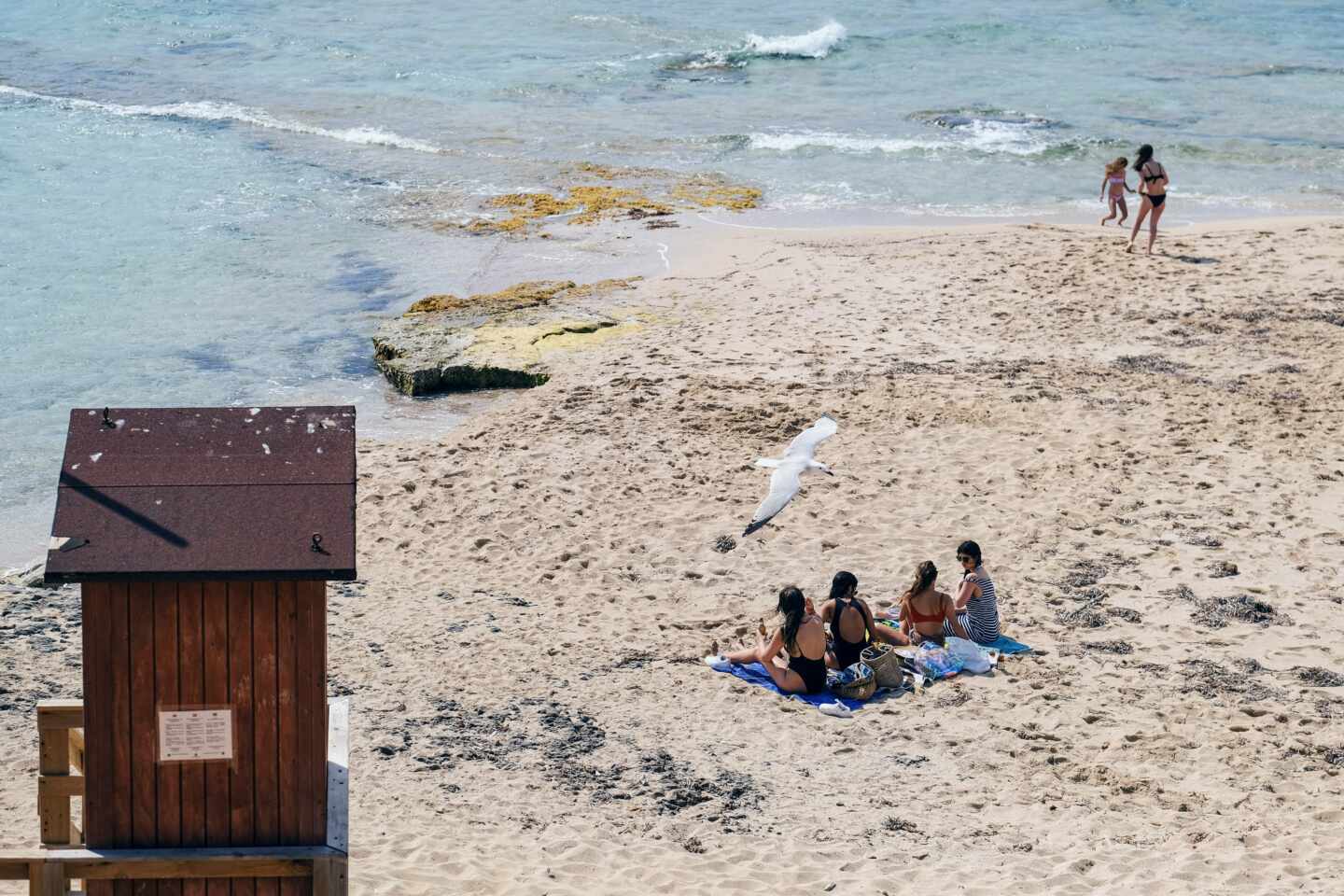 Una mujer británica en estado grave tras caer desde el segundo piso de un hotel en Ibiza