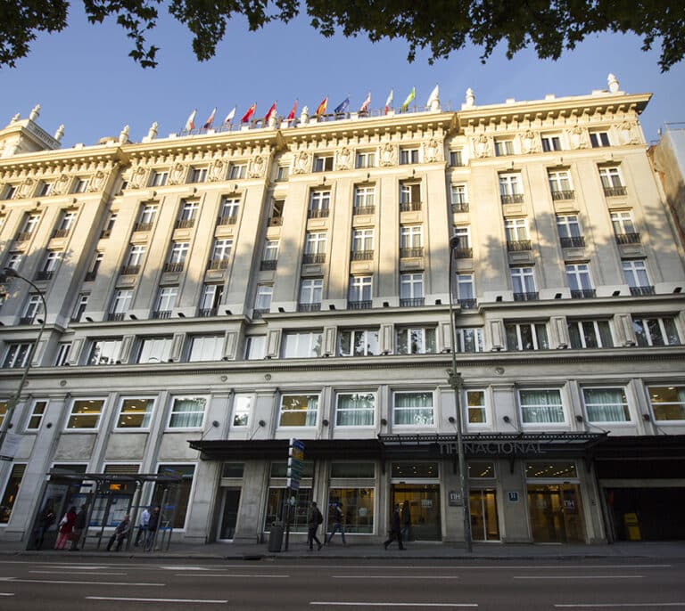 Las cadenas lanzan ‘hoteles laboratorio’ en España para la reapertura masiva en verano