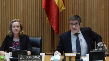 Nueva bronca en la comisión de Reconstrucción entre Patxi López, Vox y el diputado comunista Enrique Santiago