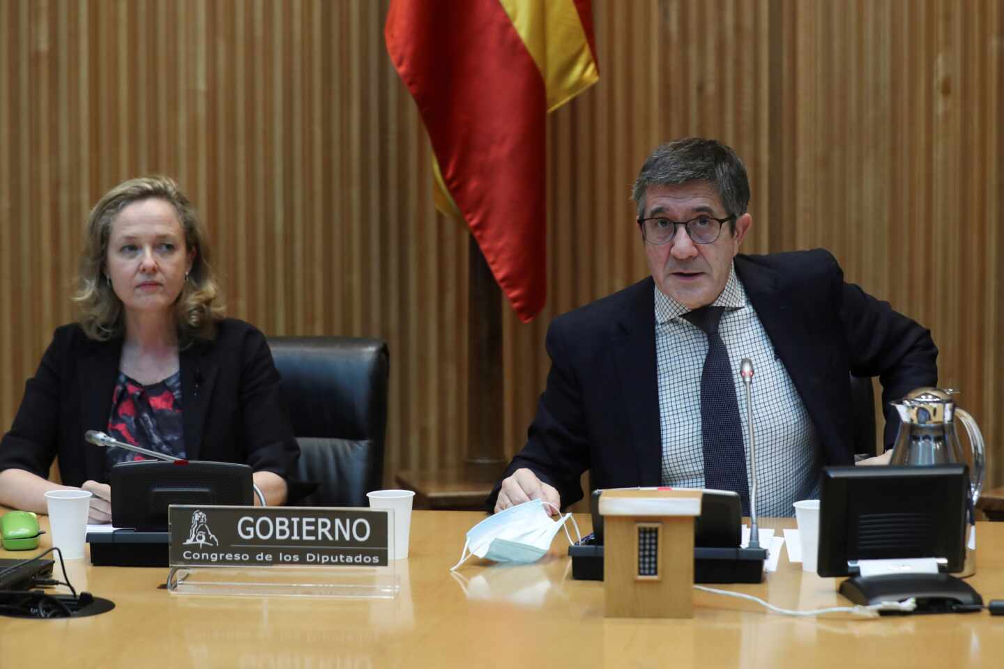 Nueva bronca en la comisión de Reconstrucción entre Patxi López, Vox y el diputado comunista Enrique Santiago