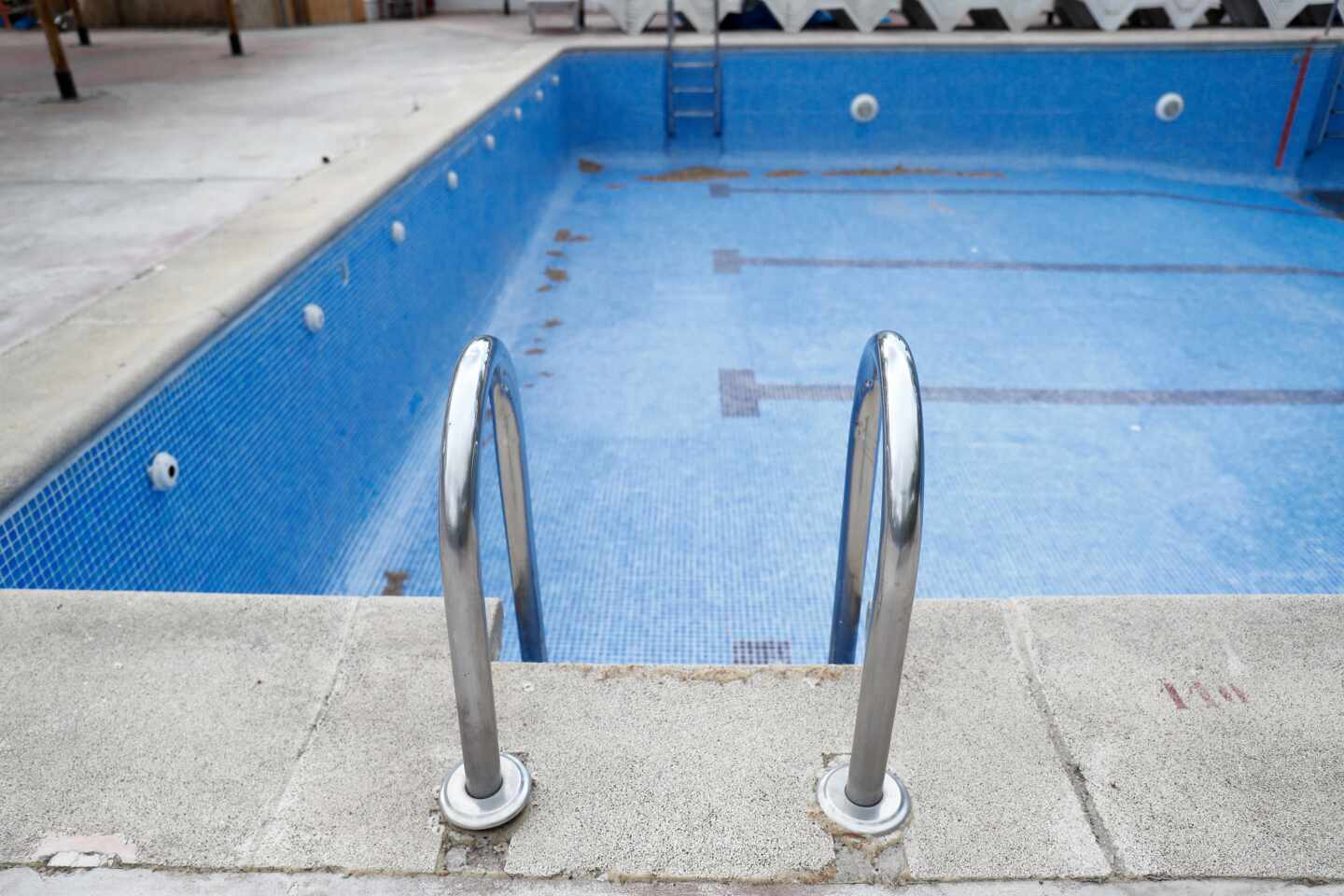 Así funcionarán las piscinas desde la fase 3: con límite de bañistas y perímetro de seguridad