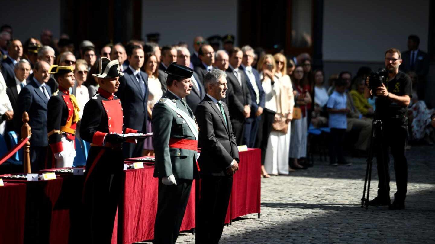 El ministro Fernando Grande-Marlaska y el ya ex DAO Laurentino Ceña, en el acto oficial del último Día de la Patrona.