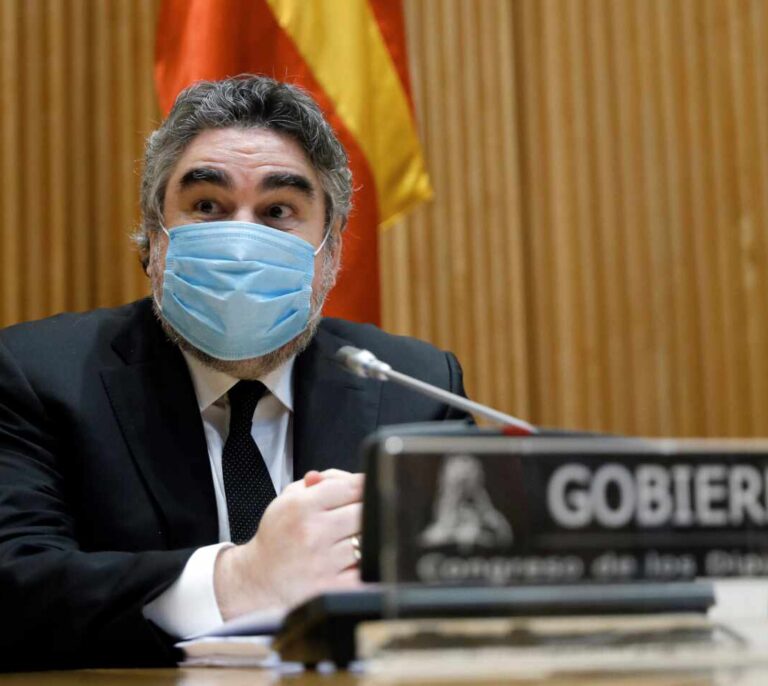 Cultura dice ahora que hará cambios para que los toros "vuelvan lo antes posible a la normalidad"
