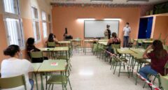 El plan de Celáa para ‘la vuelta al cole’ obligará a contratar a miles de profesores interinos