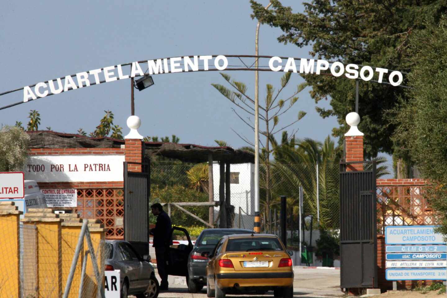 Un sargento da positivo en coronavirus y 30 militares se encuentran aislados en Cádiz