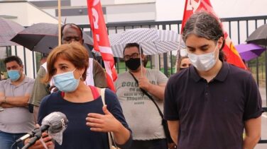 Los trabajadores del Lidl van a la huelga y se concentran a las puertas de las tiendas