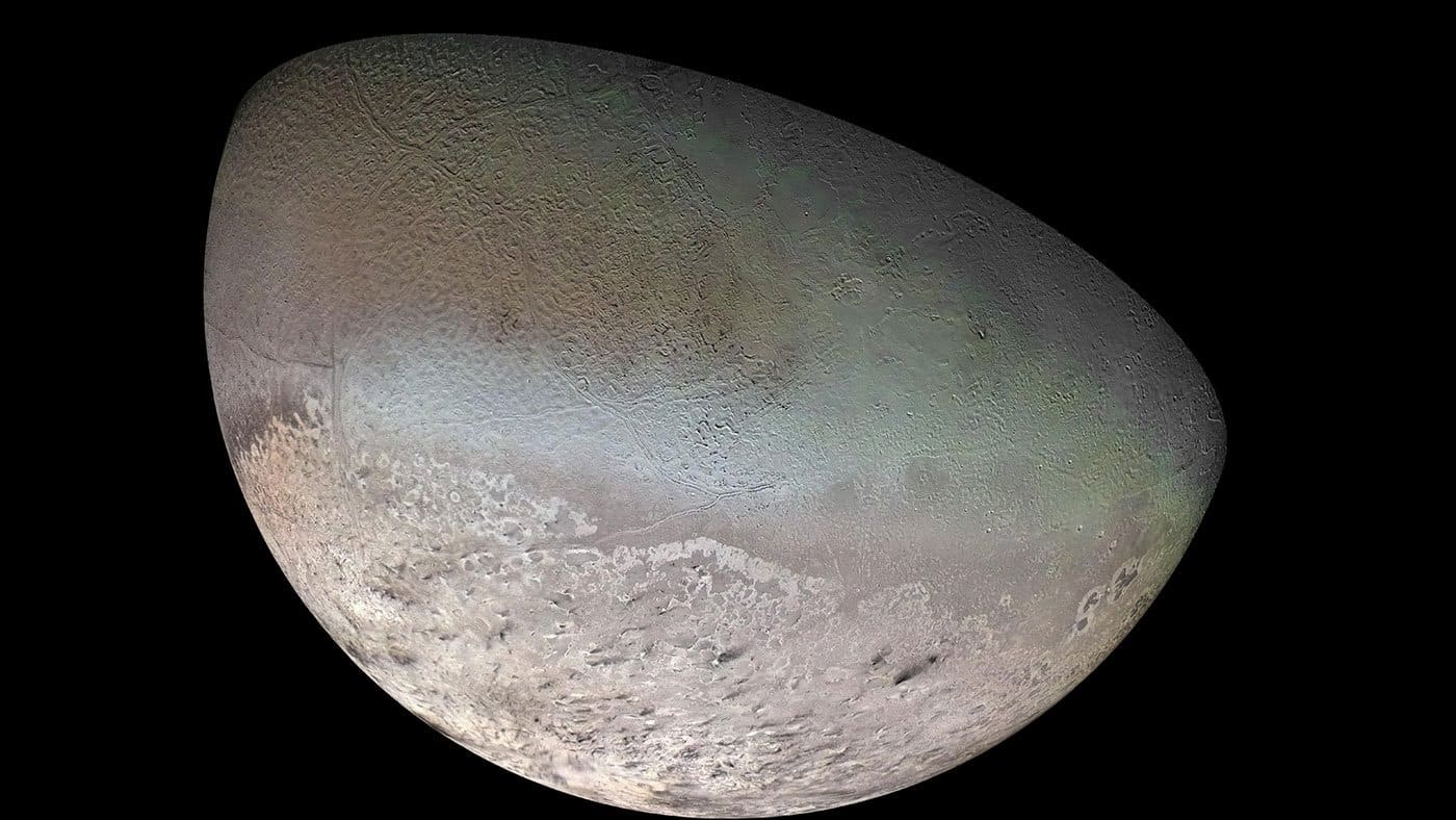 Tritón, la enigmática luna de Neptuno que la NASA volverá a visitar en 2038