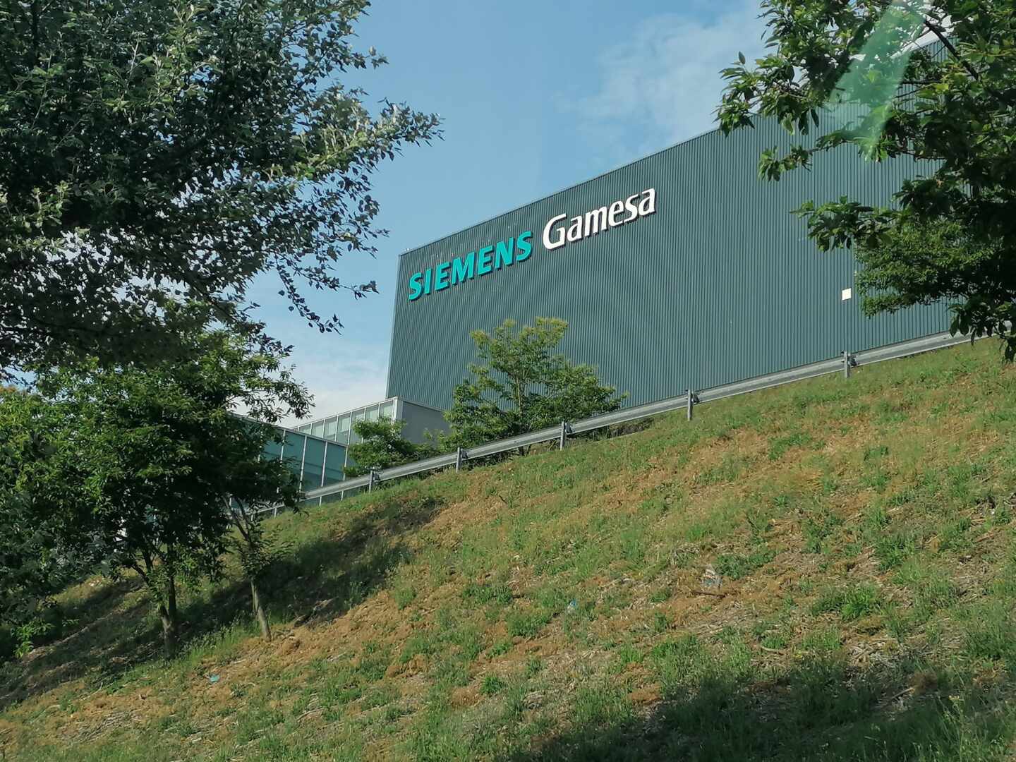 Siemens Gamesa anuncia el cierre de su centro en Aoiz (Navarra), con un total de 239 trabajadores