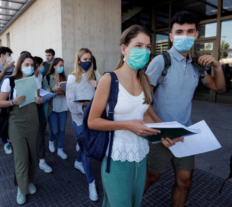 El drama del paro juvenil: los menores de 30 recuperan sólo un 17% del empleo en la desescalada