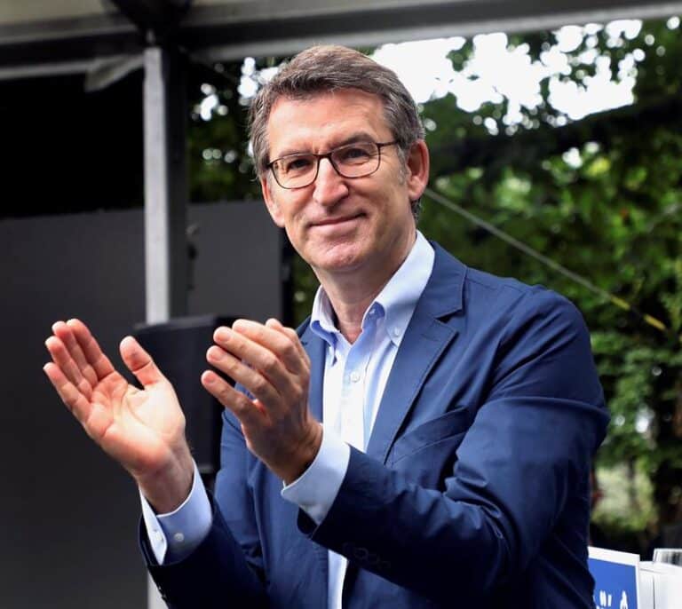 Feijóo arrasará con mayoría absoluta el 12-J y Vox se queda fuera, según el CIS