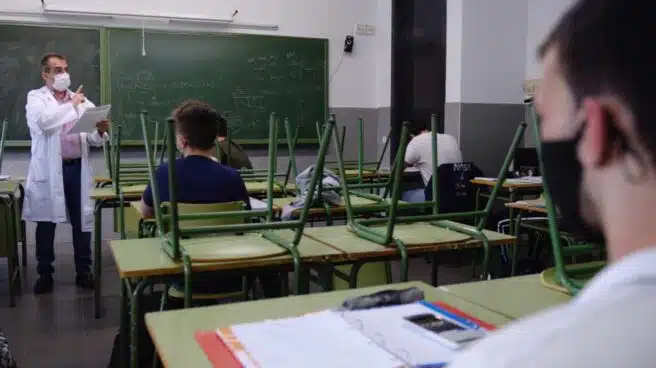 Uno de los mejores docentes de España alerta sobre lo que va a pasar en los colegios si un profesor se contagia