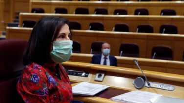 Robles contesta a Iglesias: "El carácter militar de la Guardia Civil no está en discusión"