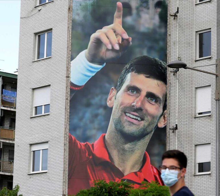 En la intimidad de Djokovic: una guerra, un gurú español y meditación