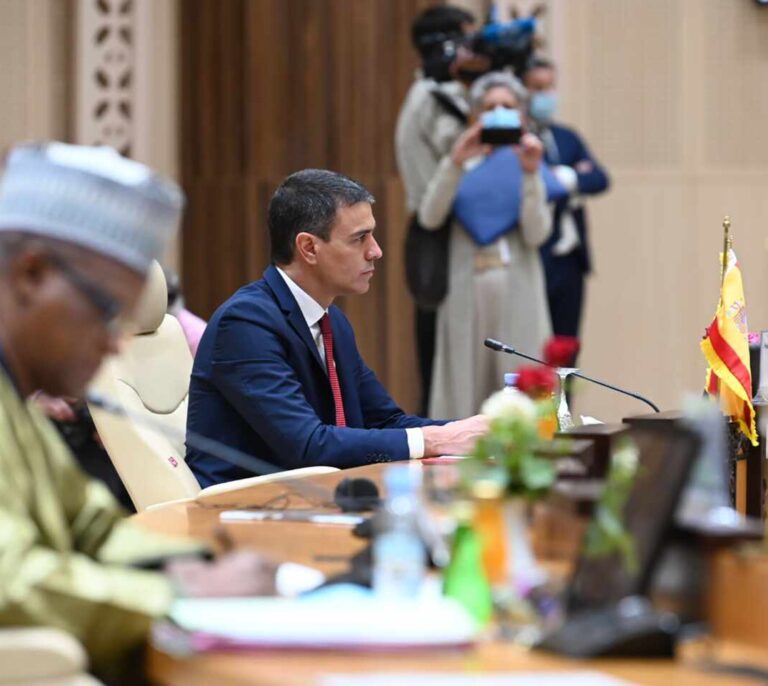 Sánchez anuncia que España "redoblará esfuerzos" en el Sahel para luchar contra la "barbarie terrorista"