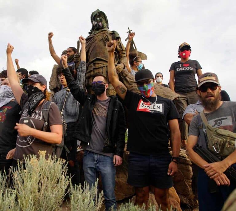 Tiroteo en la protesta contra la estatua del conquistador español Juan de Oñate en EEUU
