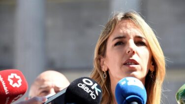 Los Presupuestos abren otro 'fuego' en el PP: la "sensatez" de Pastor frente al 'no' de Cayetana