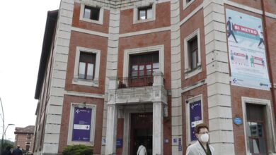 Euskadi valora hacer pruebas PCR a quien visite un enfermo, tras agravarse un brote hospitalario