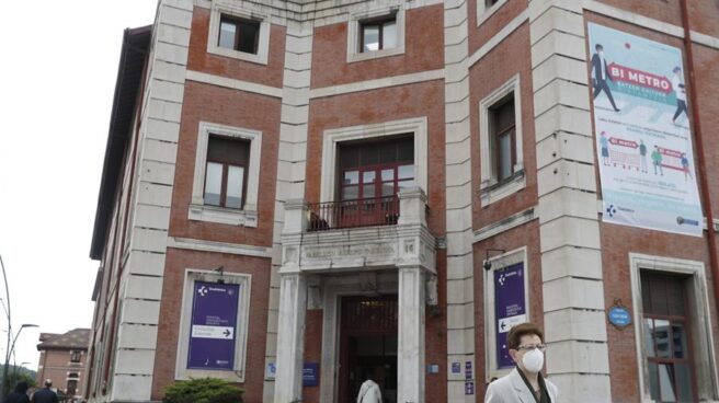Uno de los accesos al Hospital de Basurto en Bilbao. Uno de los accesos al Hospital de Basurto en Bilbao.