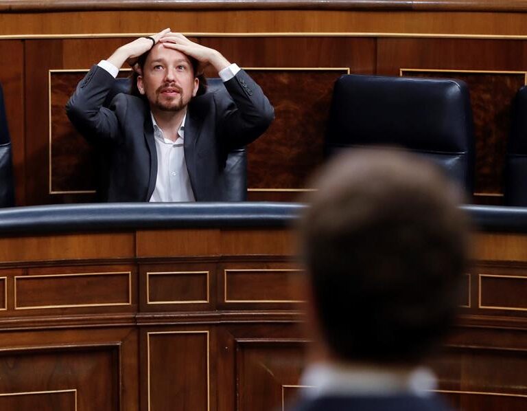 Las comunidades obligan a Iglesias a tratar ya la situación de las residencias de ancianos