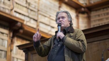 Steve Bannon al rescate de Trump