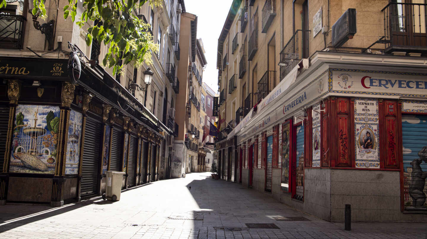 El centro de Madrid extraña a los guiris: "El ambiente está muerto y falta alegría"