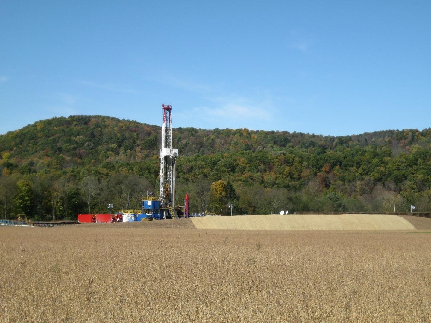 La pionera del 'fracking' Chesapeake Energy se declara en quiebra con un agujero de 8.000 millones