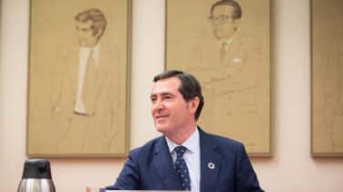 Garamendi (CEOE) avisa que con las nuevas condiciones del teletrabajo las empresas pueden "contratar en Portugal"