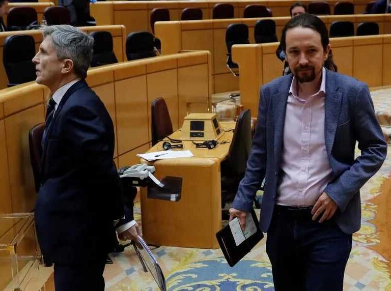 Interior enfría el deseo de Iglesias: no hay plan para desmilitarizar la Guardia Civil