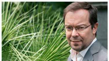 Javier Sierra: "La soberbia nos ha hecho débiles ante la pandemia"