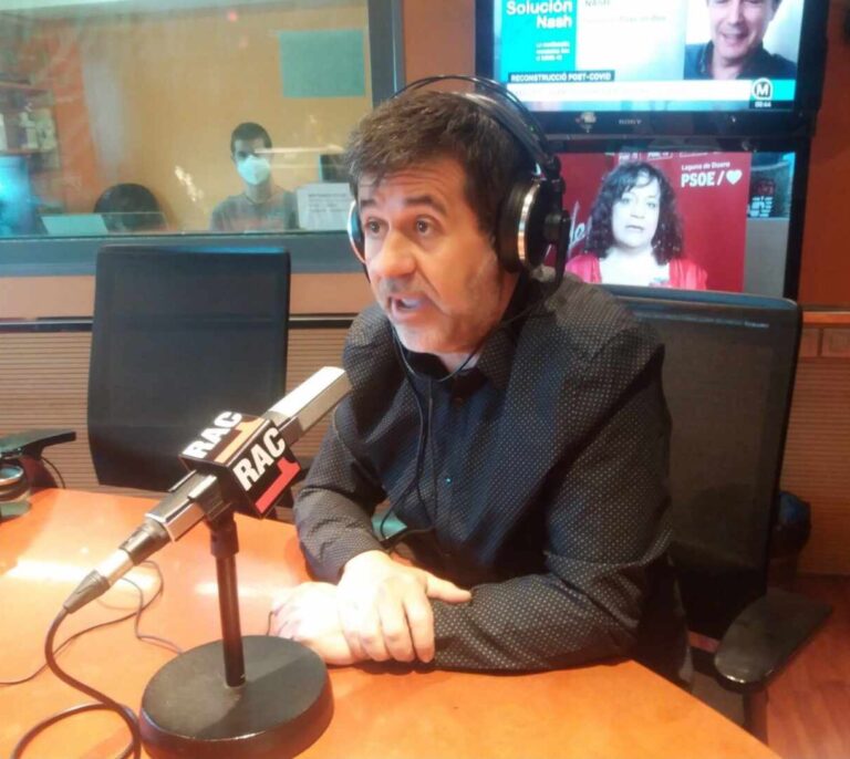El PDeCat se debate entre la disolución en JxCat y el cisma interno