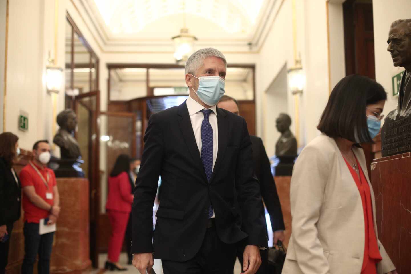 El ministro Fernando Grande-Marlaska, llegando este miércoles al Congreso para la sesión de control al Gobierno.