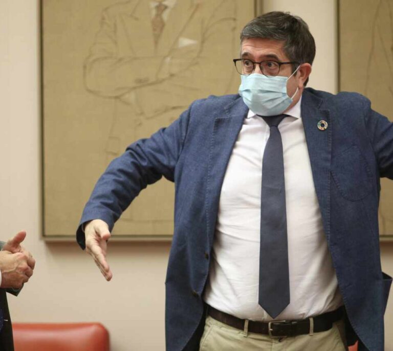 Si no nos sirven, no sirven para nada