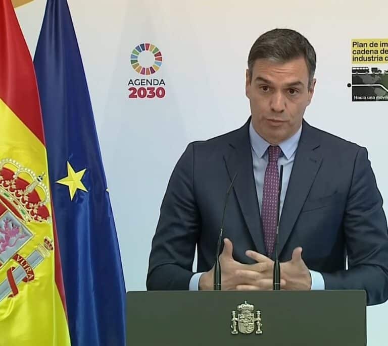 Sánchez presenta el plan para el automóvil con el apoyo de empresas y sindicatos