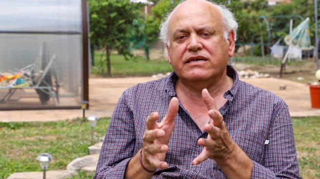 Piden una medalla honorífica para el médico purgado en la Policía El médico purgado tras pedir mascarillas para los policías: "El tiempo me ha dado la razón"
