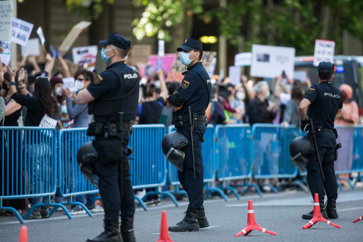 "La número dos de Simón quería que quitásemos las mascarillas a los agentes"