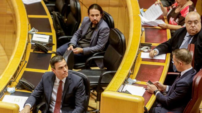 Pedro Sánchez y Pablo Iglesias, en el Senado.