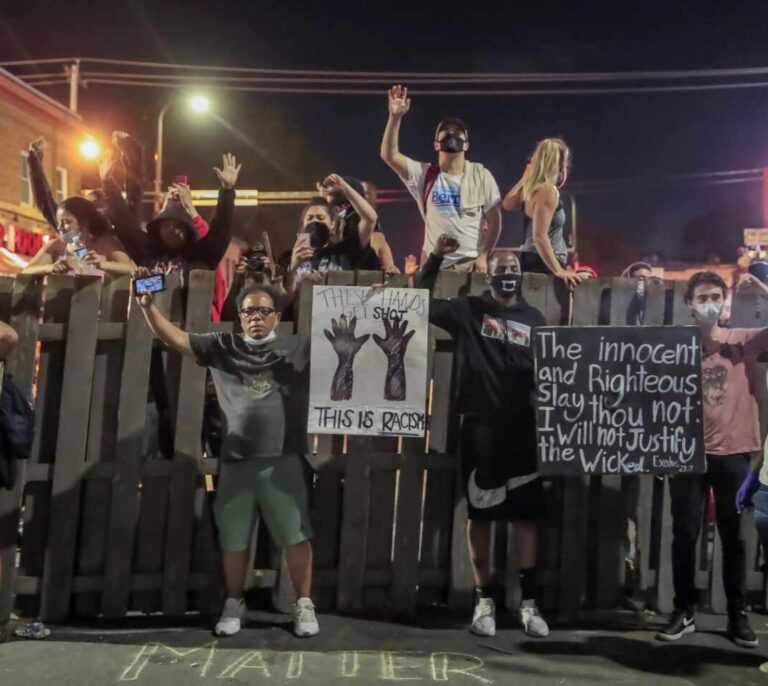 Trump amenaza con enviar al Ejército a reprimir las protestas por el racismo
