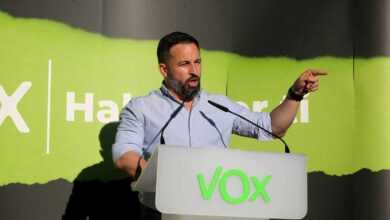 La Fiscalía archiva una denuncia del PSOE contra Vox por una serie de 'tweets' contra el Gobierno sobre la pandemia