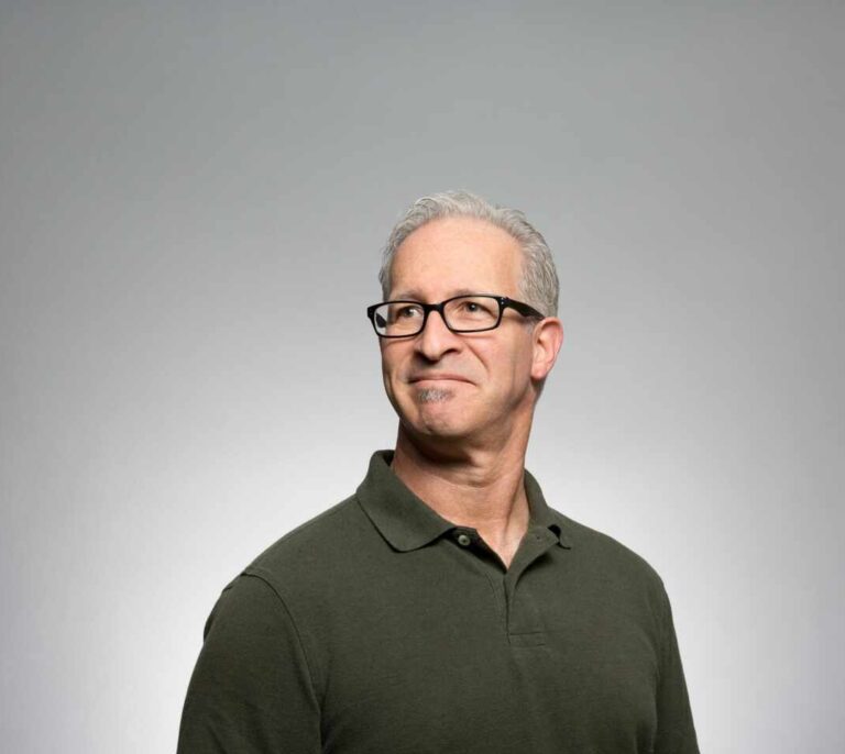 ¿Cómo es la cirugía para dejar de llevar gafas o lentillas?