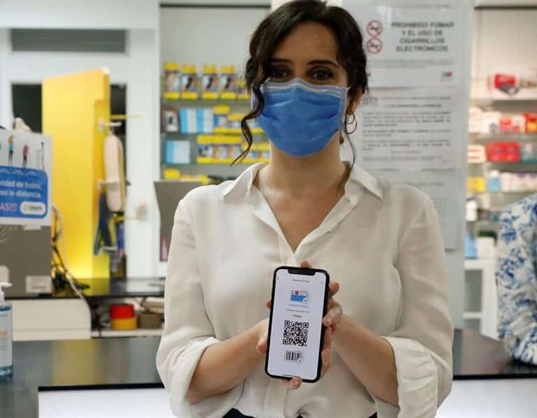Madrid estrena la primera tarjeta sanitaria móvil de España