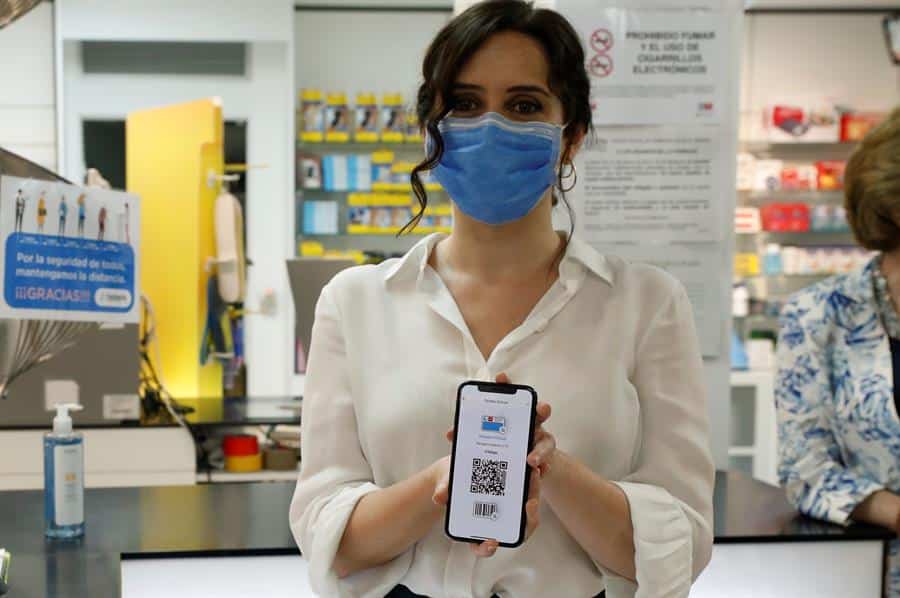 Madrid estrena la primera tarjeta sanitaria móvil de España