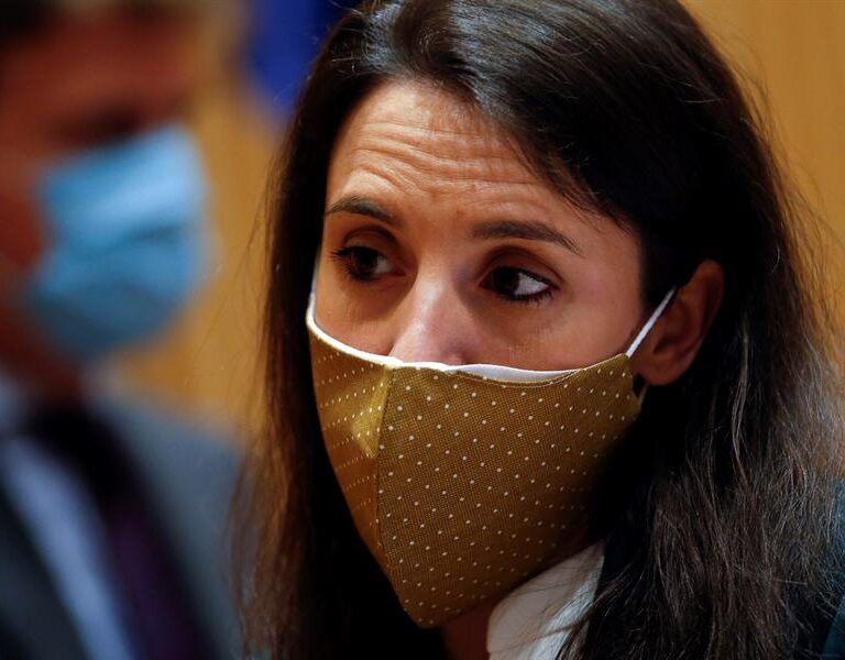 No hubo bronca con Iglesias: fue Montero quien dijo a Celaá que la vuelta al cole era un "caos"
